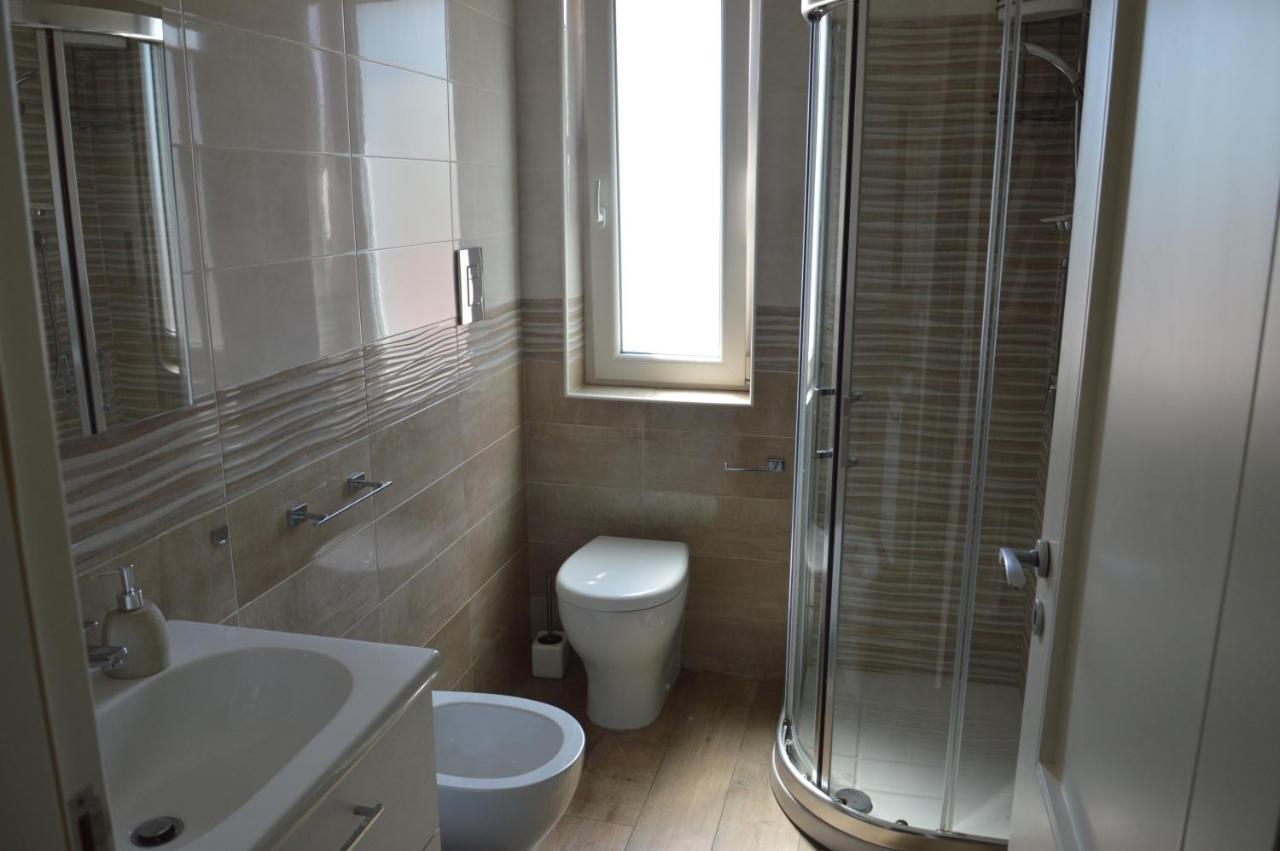 La Casa Di Barry Bed & Breakfast ปอซซุออลี ภายนอก รูปภาพ