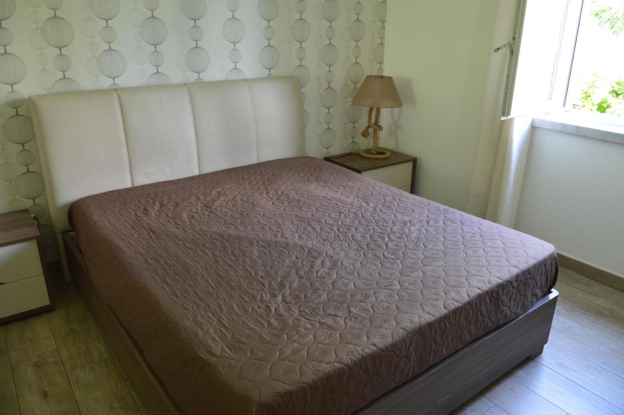 La Casa Di Barry Bed & Breakfast ปอซซุออลี ภายนอก รูปภาพ